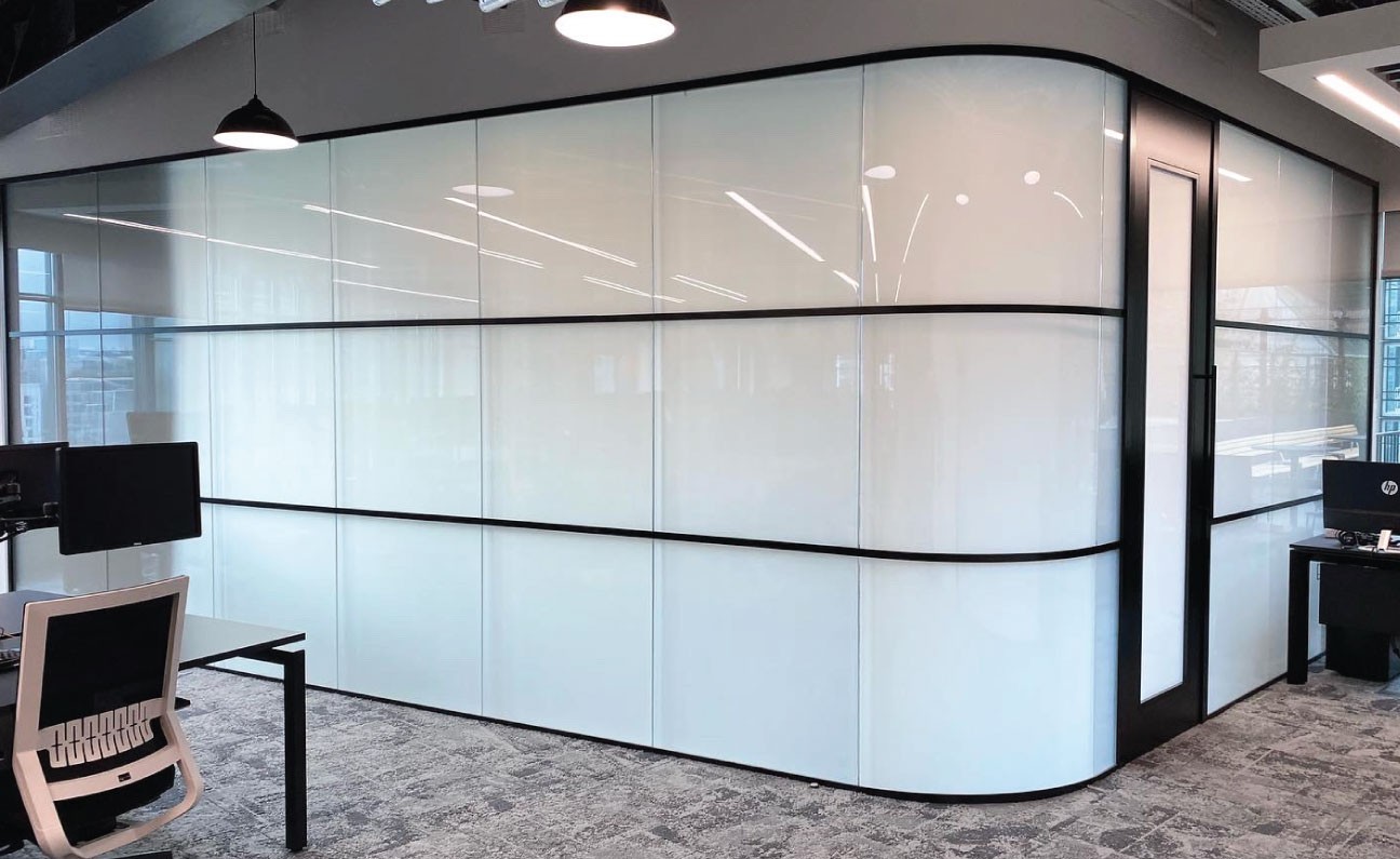 Smart Glass Revolution: Privacy on Demand with Switchable Partitions